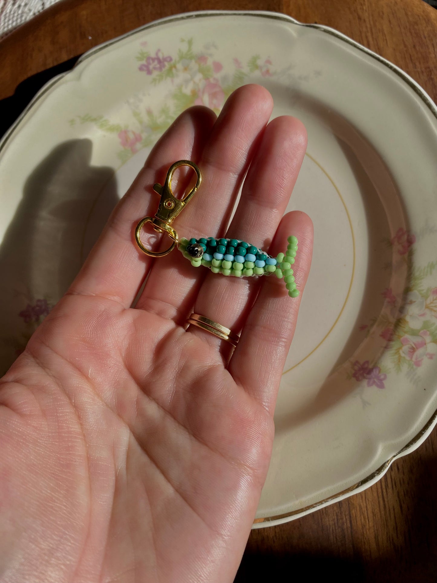 Fishie Friend in green/blue
