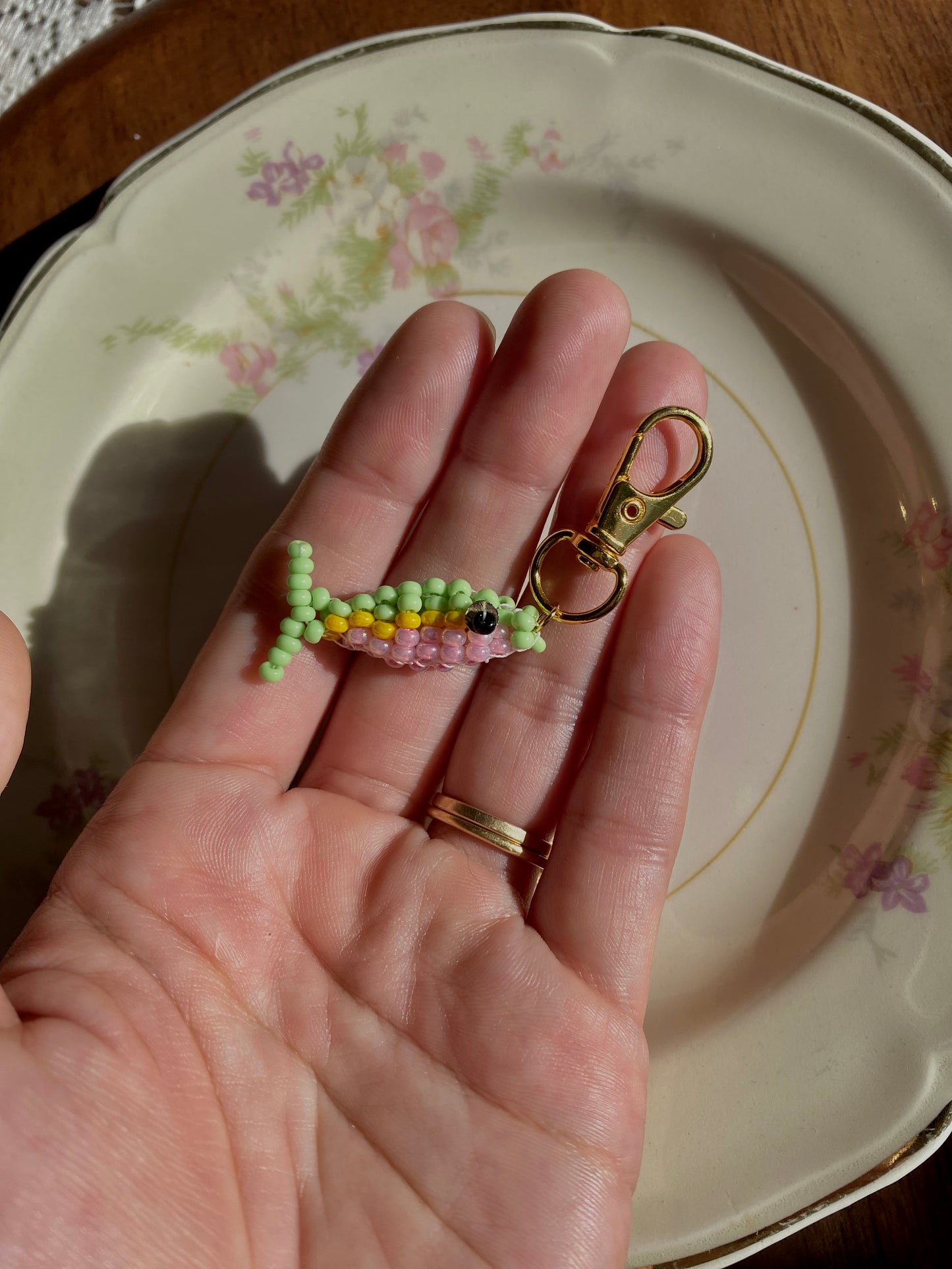 Fishie Friend in green/pink