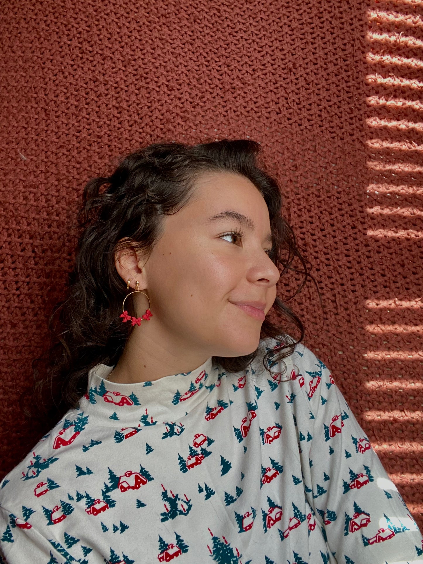 Thalía in Red Ribbon