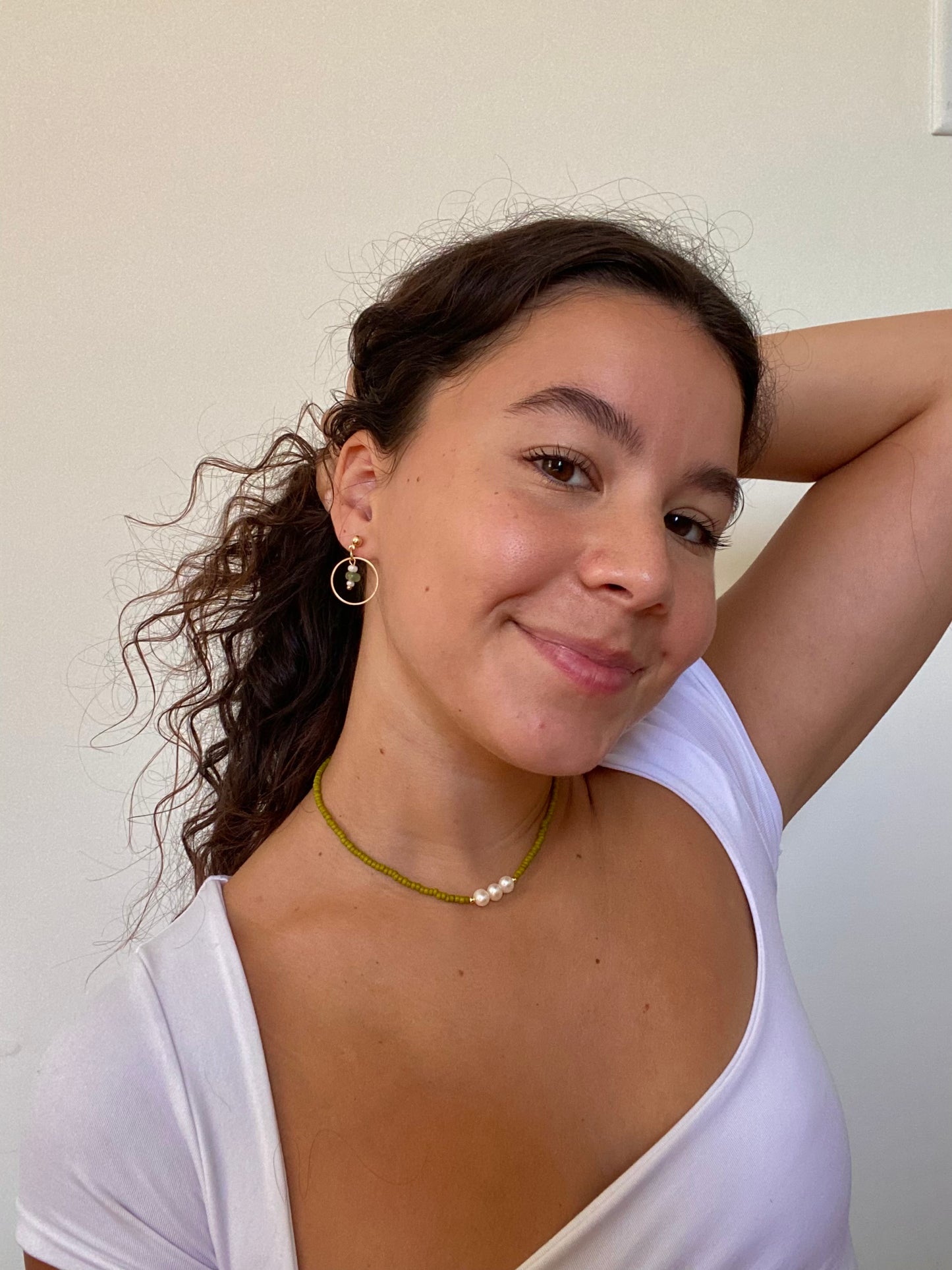 Thalía dangles