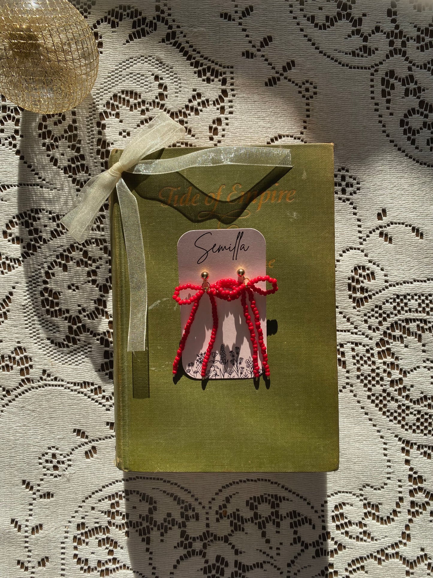 Clara Dangles in Red