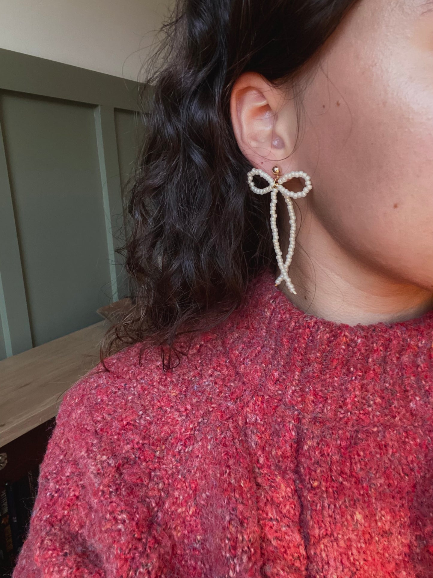 Clara Dangles in White