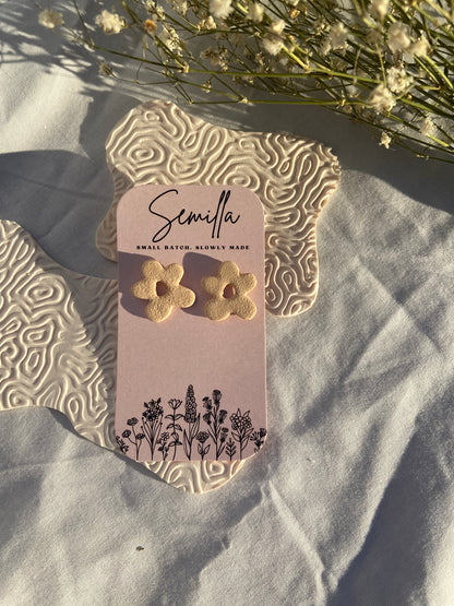 Florecita Studs in Cream